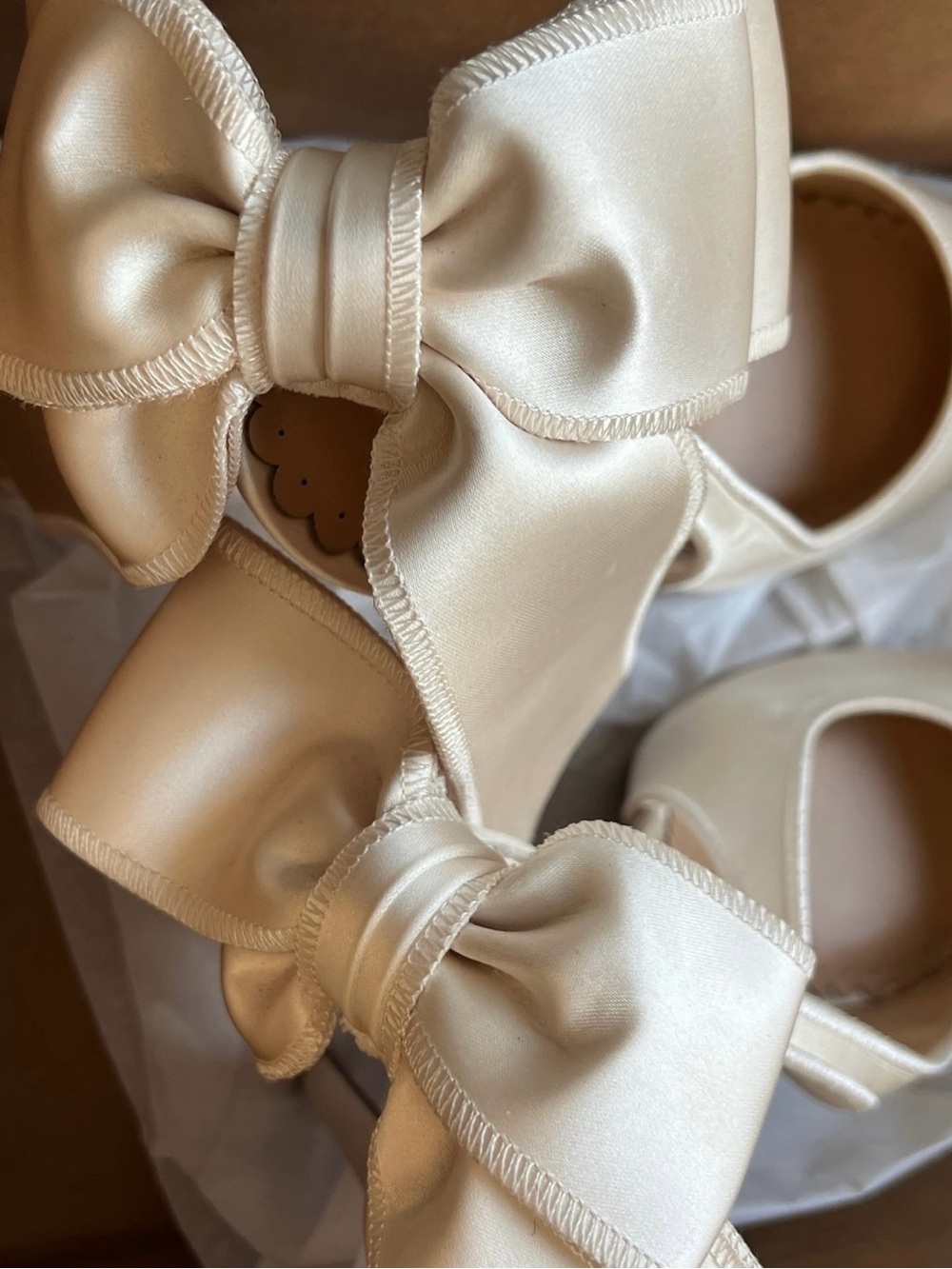 Steve Madden Cream Pointed-Toe Stiletto Pumps with Ankle Bow - Picture 7 of 11